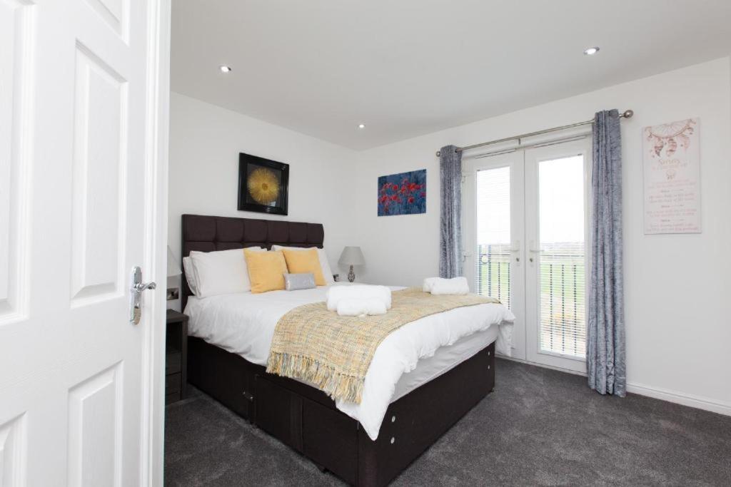 Appartamento Super Prime Park View Duloch By Tba Dunfermline Esterno foto